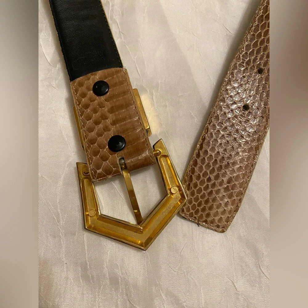Vintage genuine snake skin arrow gold buckle belt L